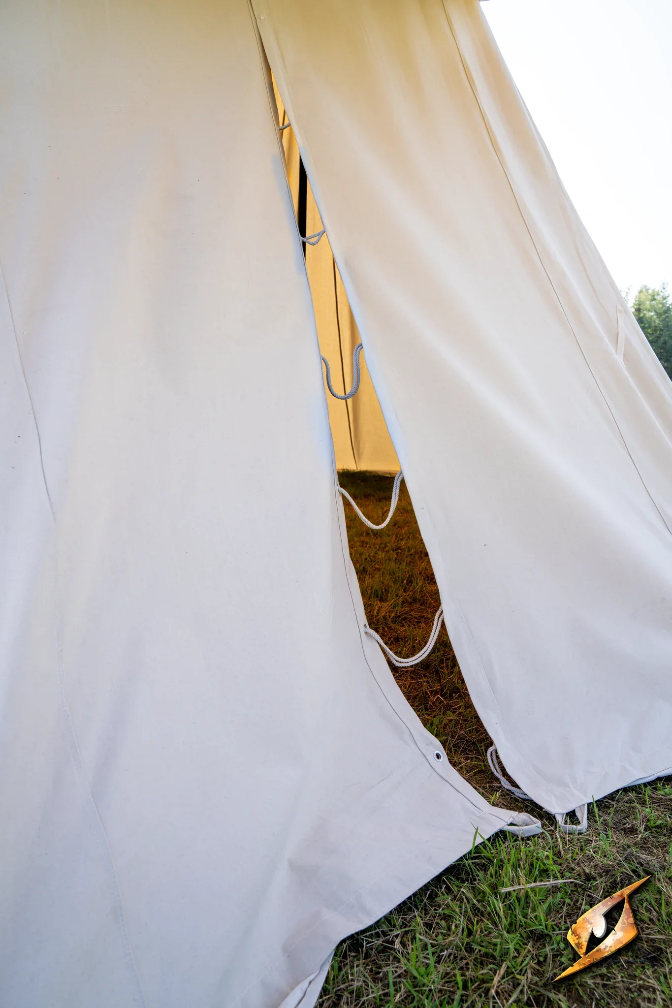 Double Wedge Tent - 5x7m - Image 7