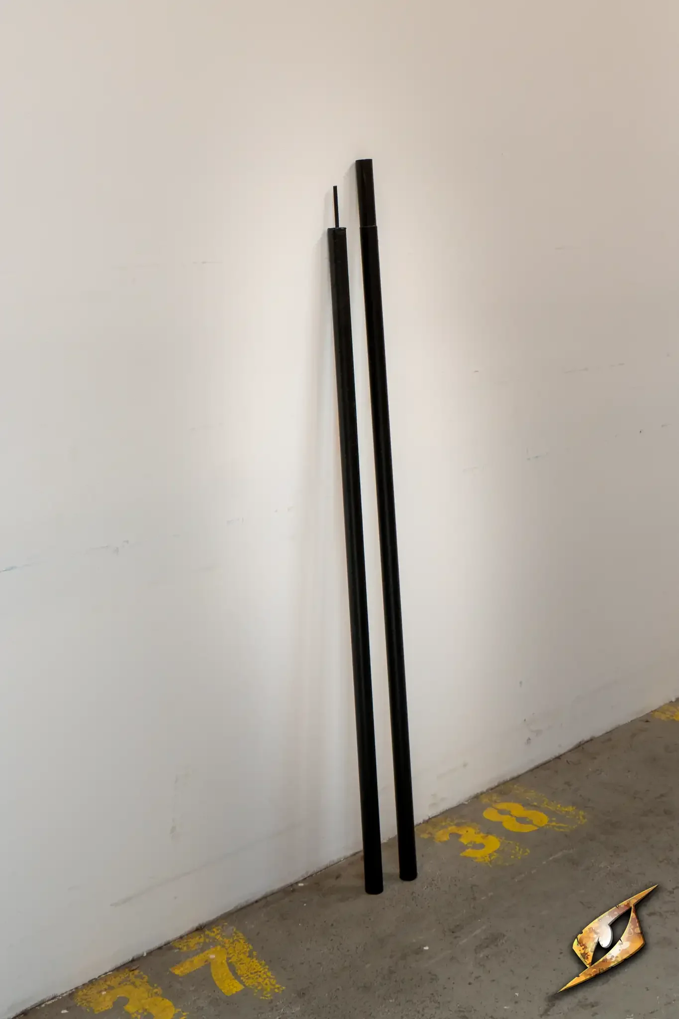 Centre Pole - Image 7