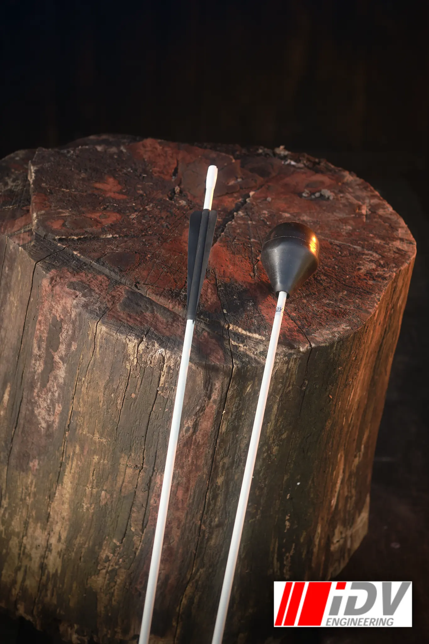 Arrow - Round Head - White Shaft - Image 2