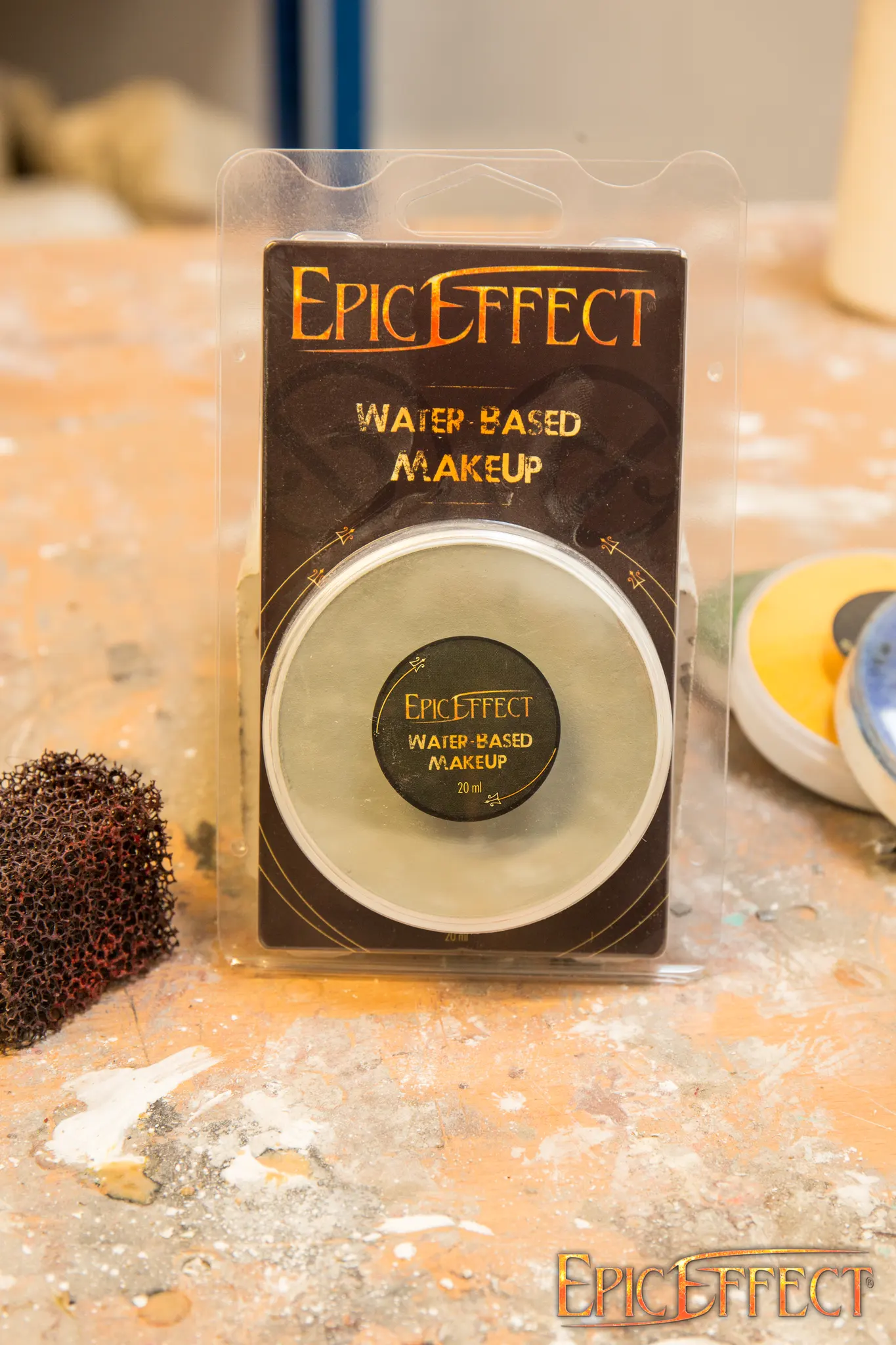 Water Based Make Up - Pale Green - Image 3