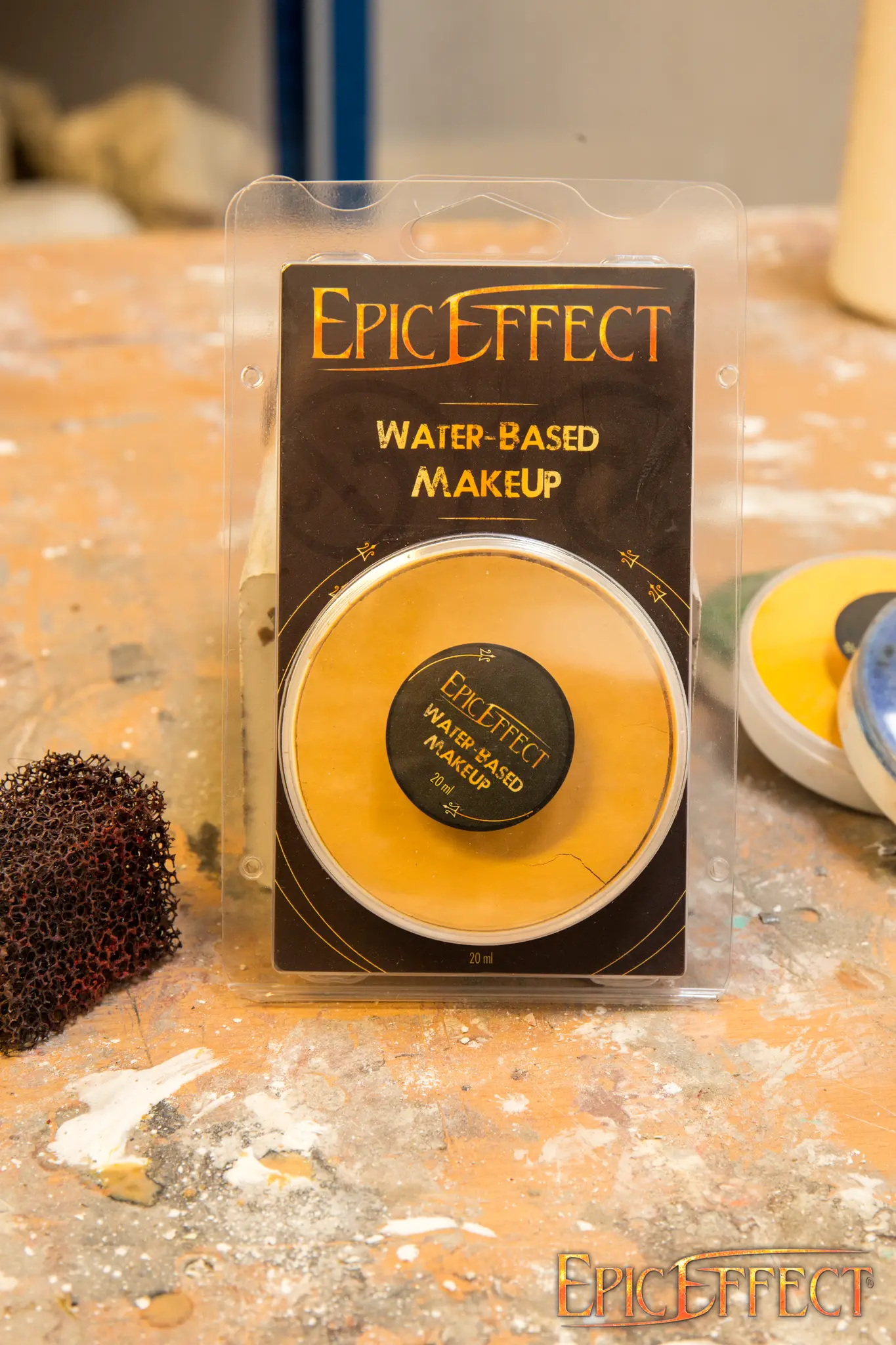 Water Based Make Up - Umbra - Yellow - Image 3