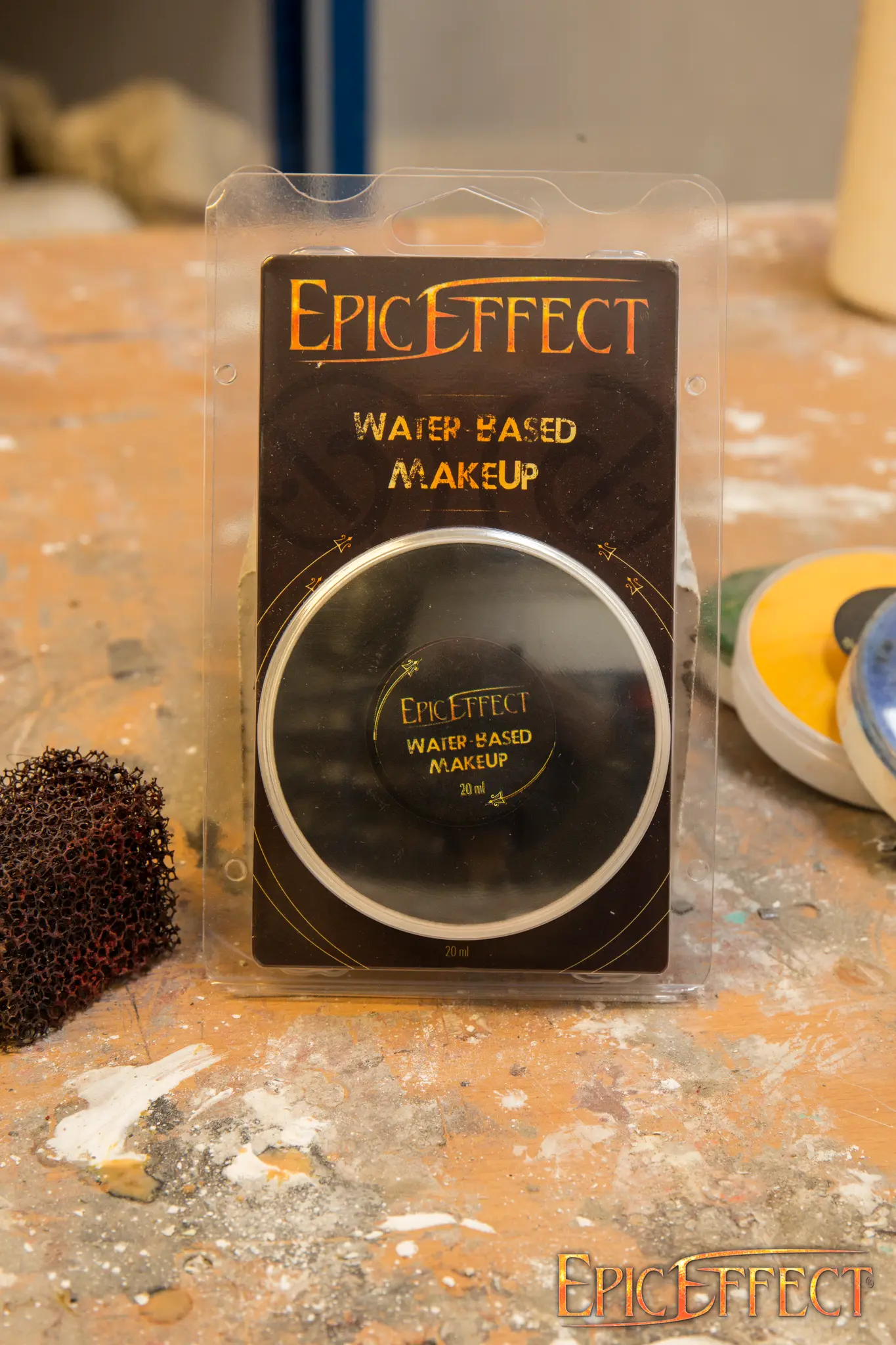 Water Based Make Up - Black - Image 3