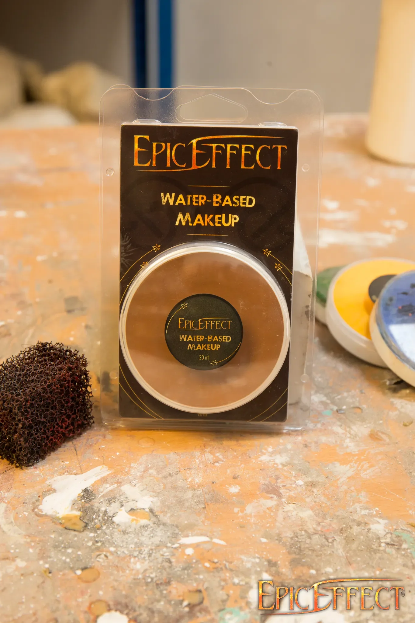 Water Based Make Up - Brown - Image 3